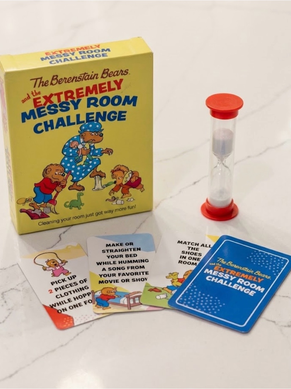 Like new the Bernstein bears extremely messy room challenge card game